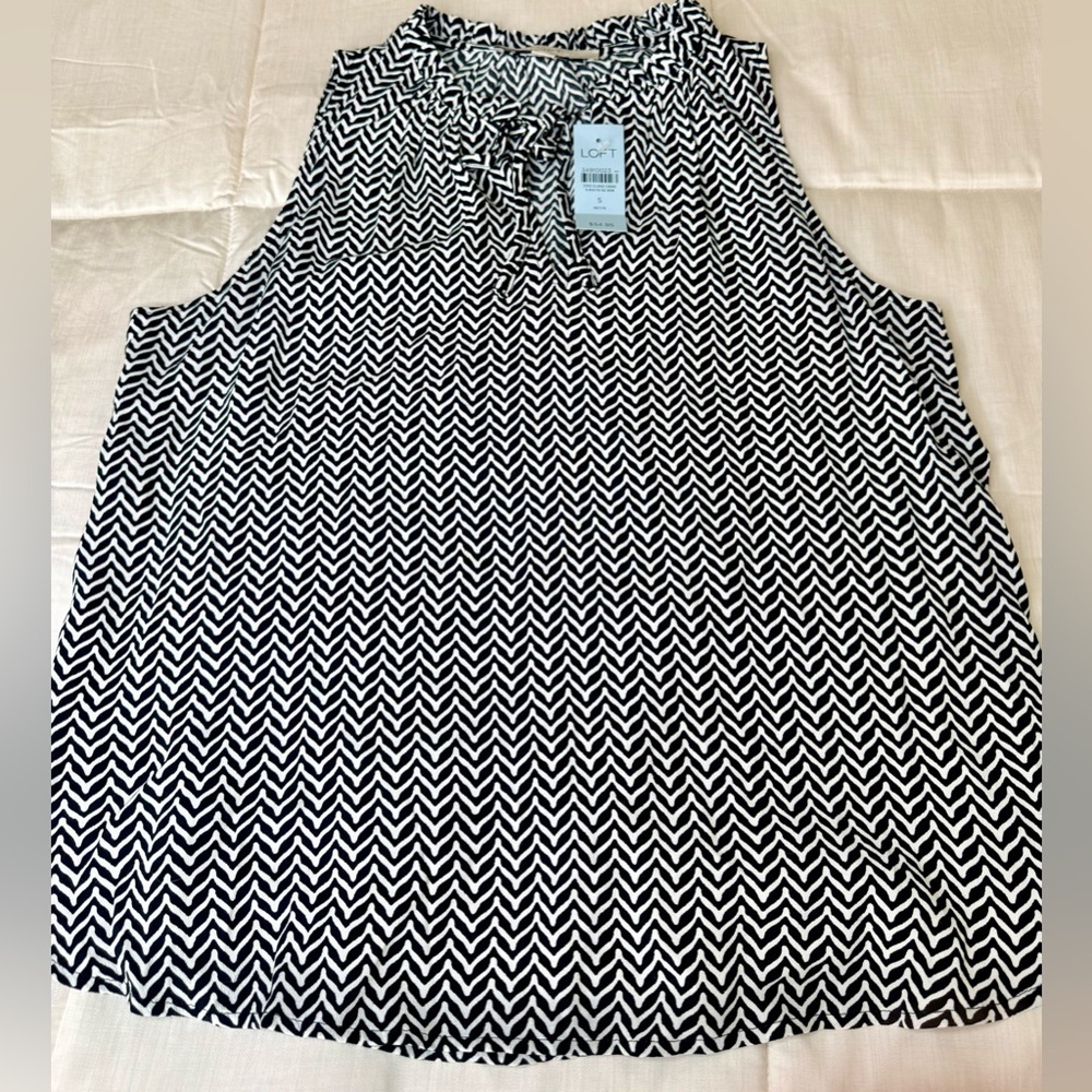 NWT Talbots black white chevron sleeveless ruffle neck preppy casual blouse S - Picture 4 of 9